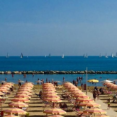 Hotel Cosmopolita Rimini Zewnętrze zdjęcie