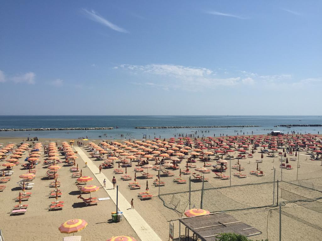 Hotel Cosmopolita Rimini Zewnętrze zdjęcie