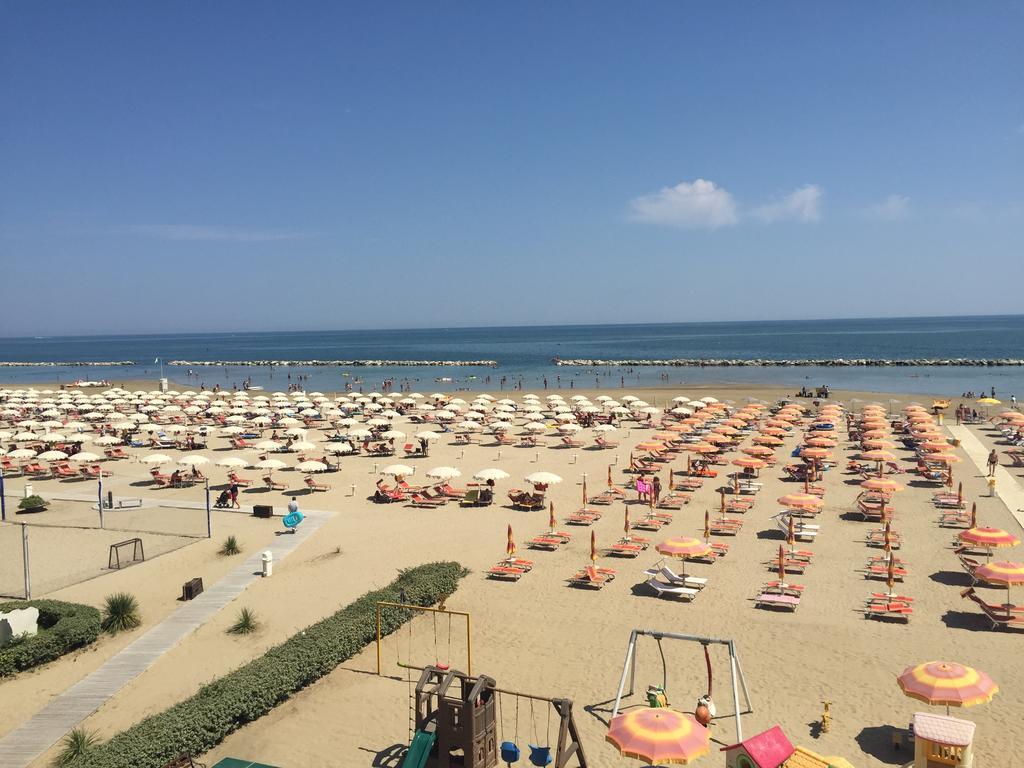 Hotel Cosmopolita Rimini Zewnętrze zdjęcie