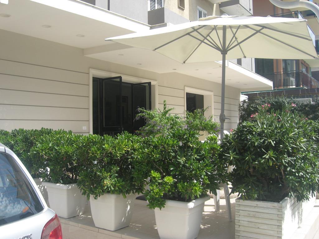 Hotel Cosmopolita Rimini Zewnętrze zdjęcie